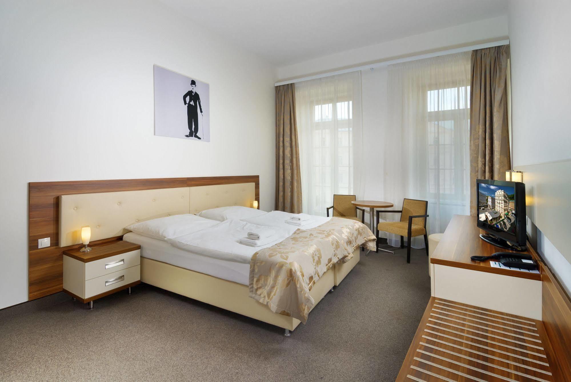 Hotel Malta Karlsbad Exteriör bild